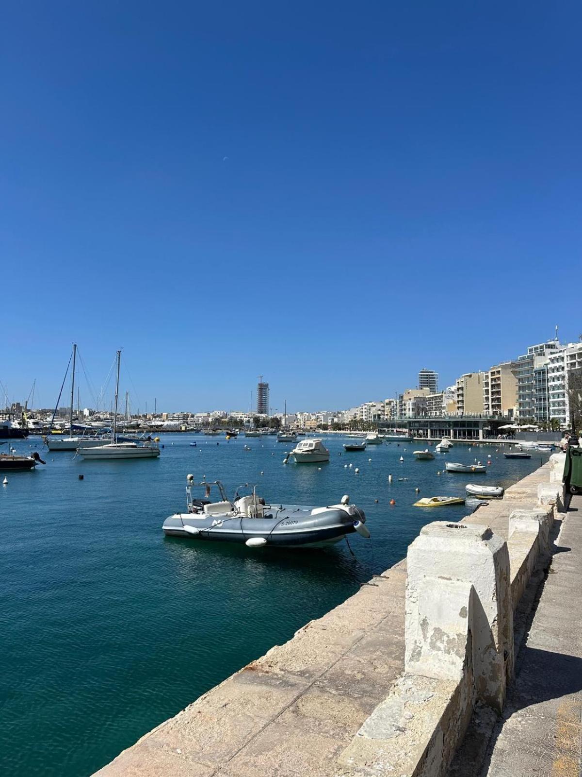 Modern Sliema Apartment Near Sea Extérieur photo